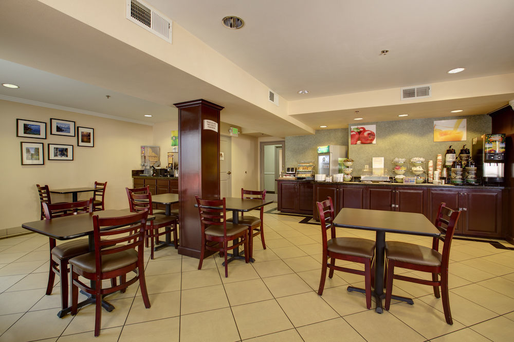 Quality Inn & Suites Reno Airport Ngoại thất bức ảnh